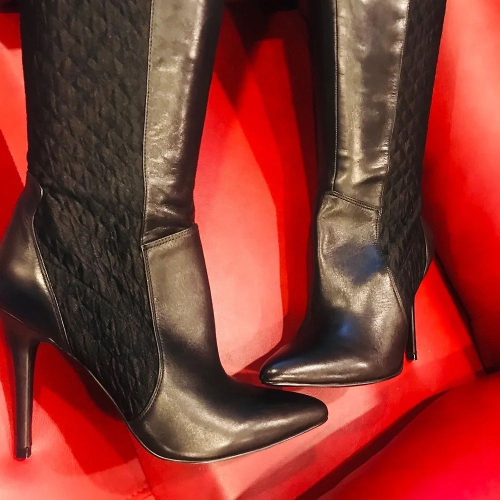 NEW Charles David 🔥very sexy looking